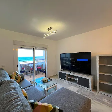 3003 Beachfront Penthouse Apartman *
