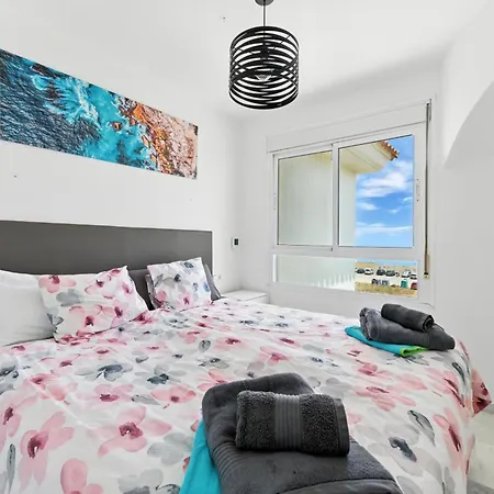 3003 Beachfront Penthouse Apartman
