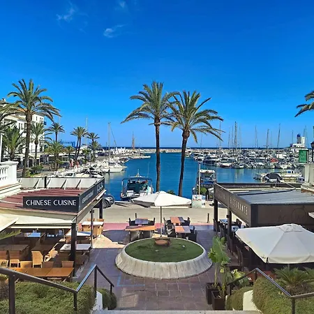 3003 Beachfront Penthouse Apartman